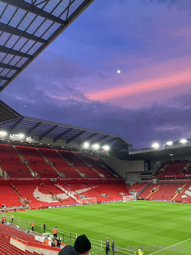 米体：国米想让邓弗里斯在意超杯半决赛对阵博洛尼亚时复出（米体：国米盼邓弗里斯在意超杯半决赛对博洛尼亚时复出）